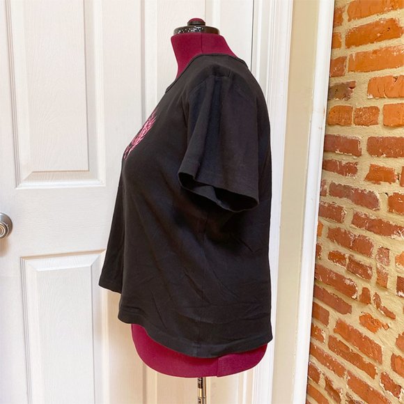 Lucky 13 Black Short Sleeve Tee with Rockabilly Style Pink Flaming Hearts Logo - Picture 4 of 4